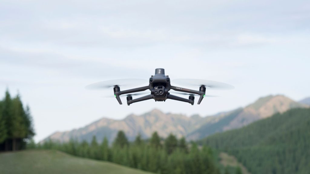 DJI Mavic 3 Multispectral flying